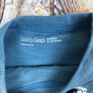 GAP Shirts & Tops - 3/$10 Baby Gap 12-18 months sweatshirt GAP Shirts & Tops - 3/$10 Baby Gap 12-18 months sweatshirt